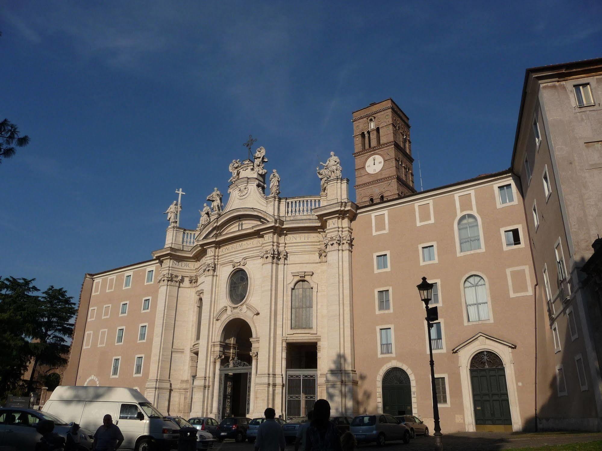 San Giovanni In Laterano Рим Экстерьер фото